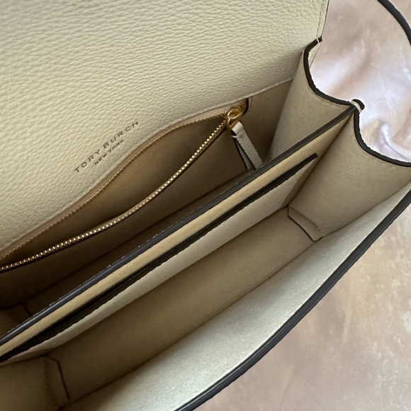 Tory Burch White Leather Crossbody Bag - Picture 5 of 14
